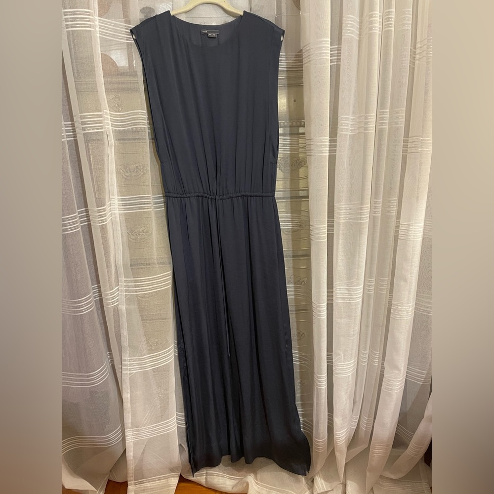 NWOT VINCE maxi silk dress stock photo is not this exact dress